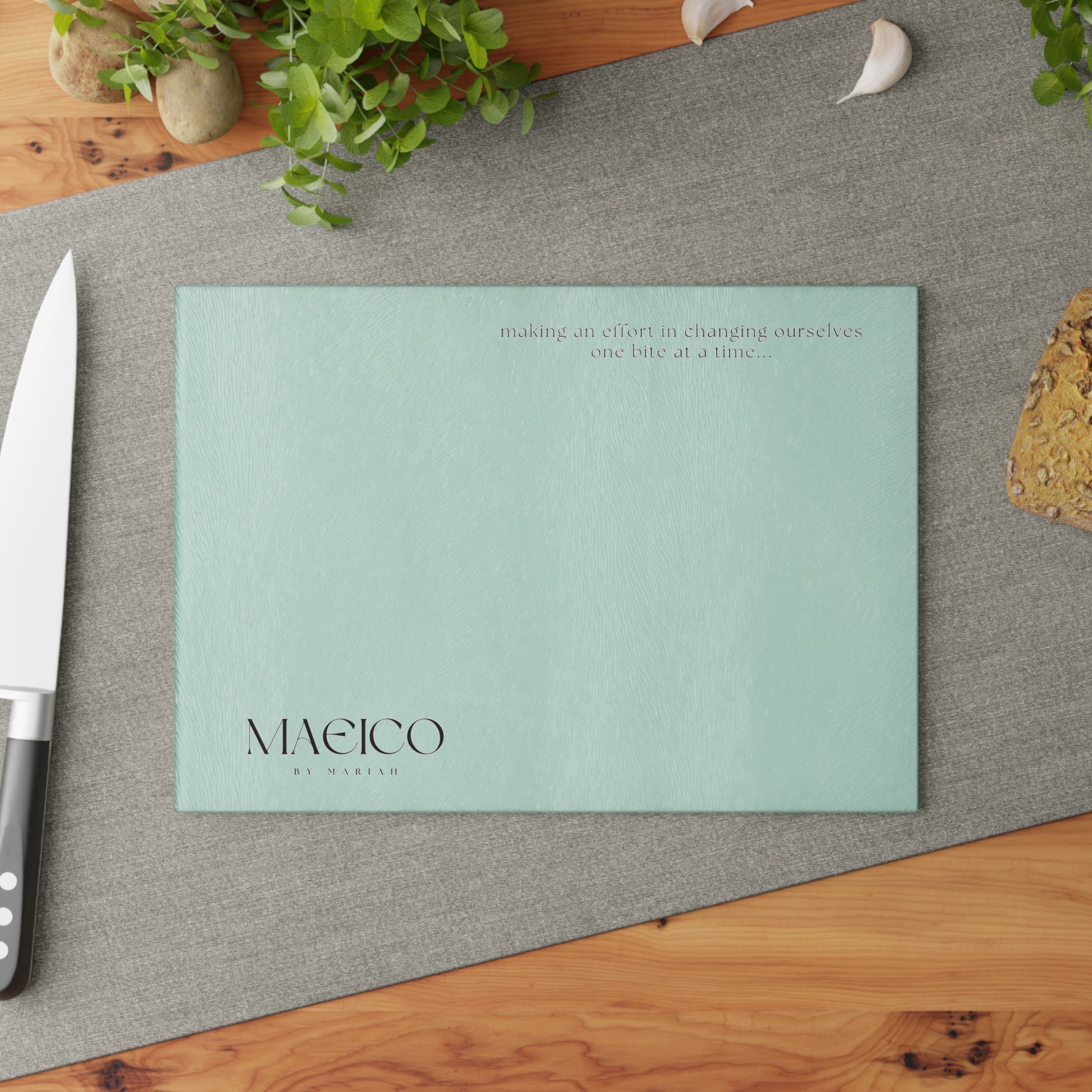 MAEICO Glass Cutting Board